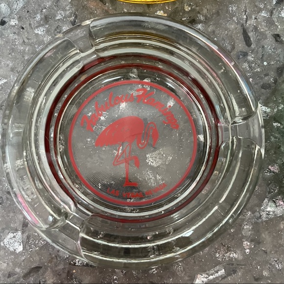 Pick 1! Vintage Las Vegas glass ashtray decor - Picture 2 of 7